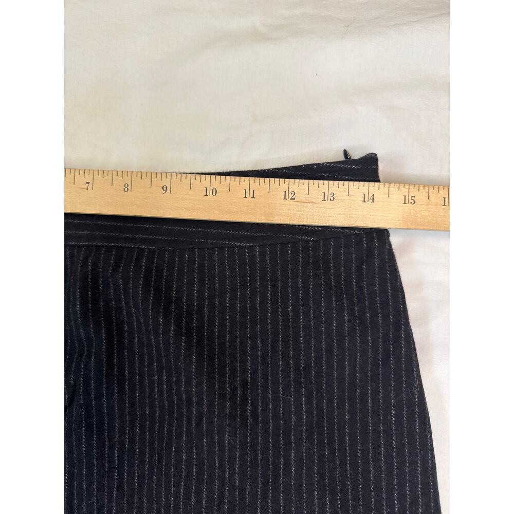 Banana Republic Womens Wool Blend Preppy Black Pinstripe Skirt Size 4 Academia  - Picture 6 of 7